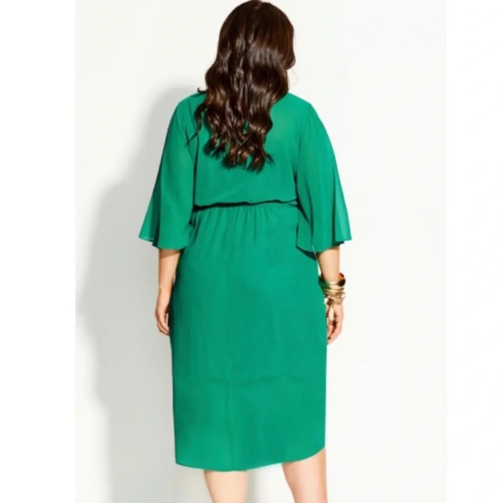 🛑SOLD City Chic Green Cinched Drawn Up Dress - Picture 2 of 11